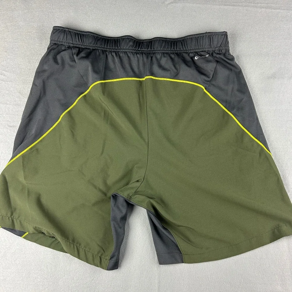 The North Face Shorts Mens Large Green FlashDry Athletic Training Running‎ Lined